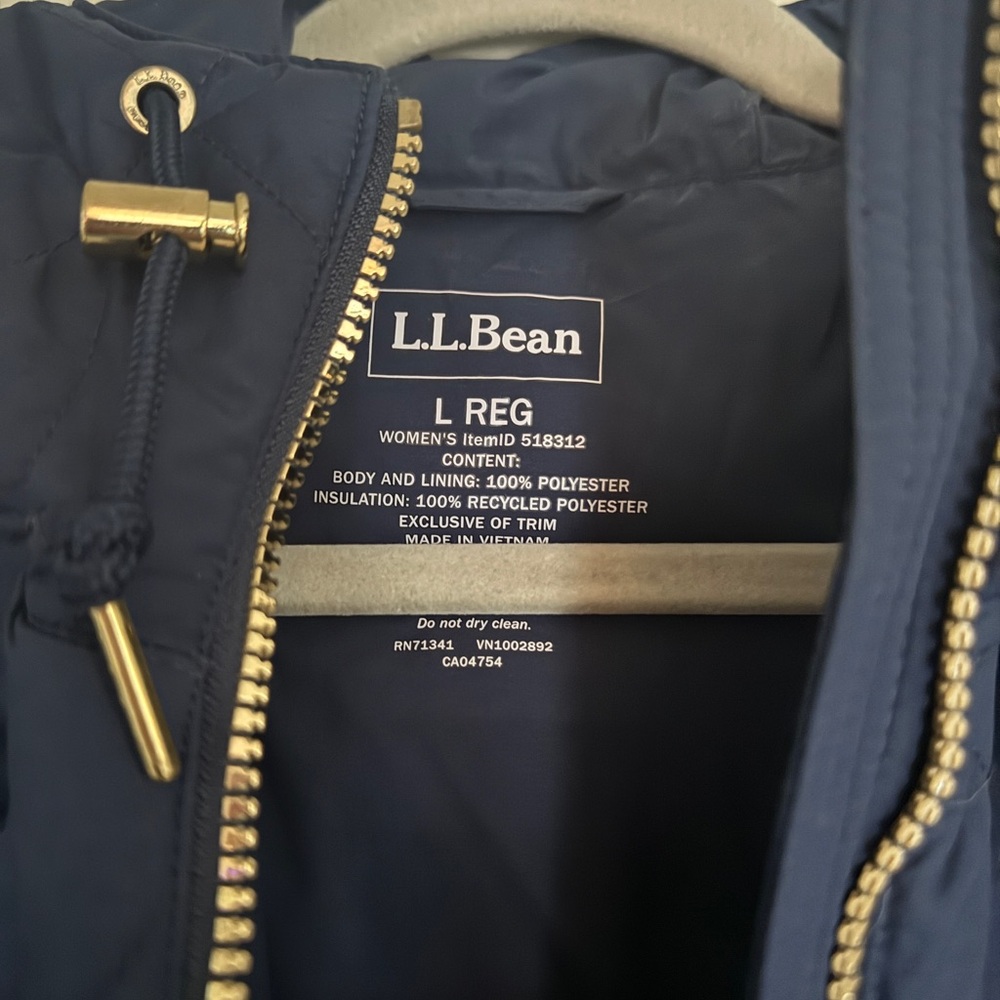 LL Bean Quilted Coat - Picture 2 of 3